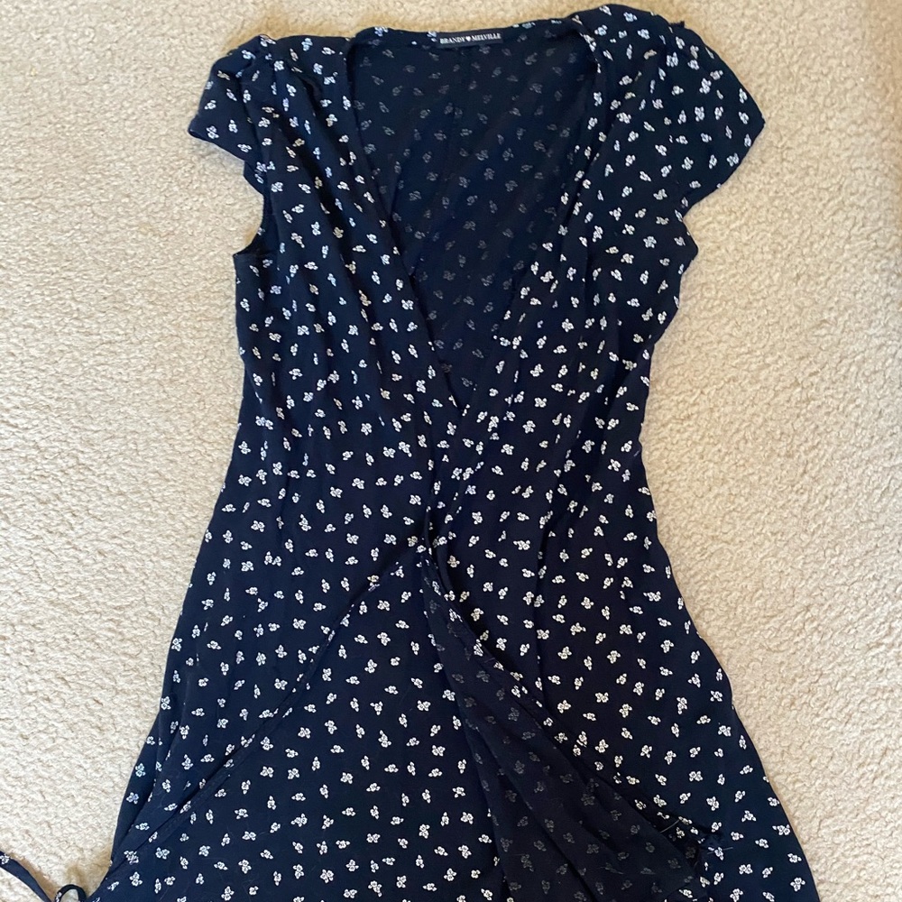 RARE WRAP BRANDY MELVILLE DRESS